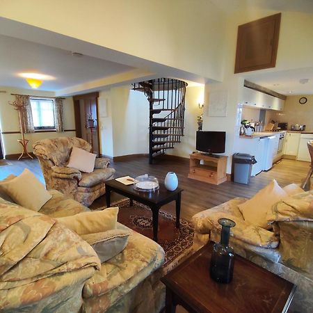 فيلا The Old Stables Self Catering ساليزبري المظهر الخارجي الصورة
